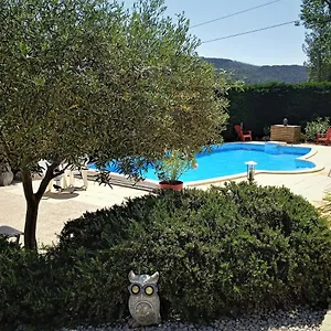 https://au-villadior-vaison-la-romaine.fr-provencehotel.com