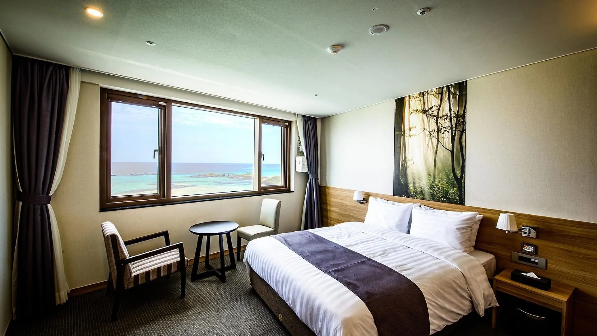 Utop Ubless Hotel Jeju 4*,